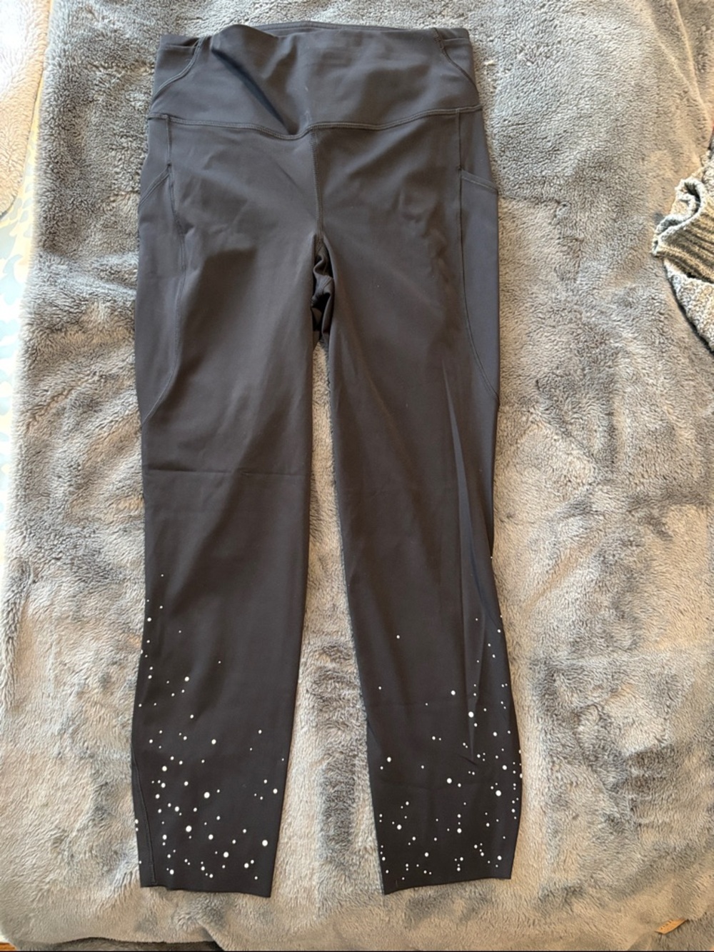 lululemon Fast and Free Reflective Cropped 23” size 8